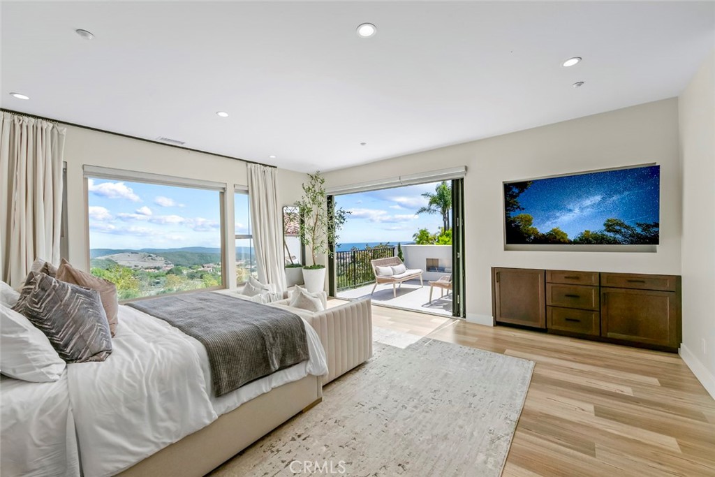 MLS #OC26182401 image #32