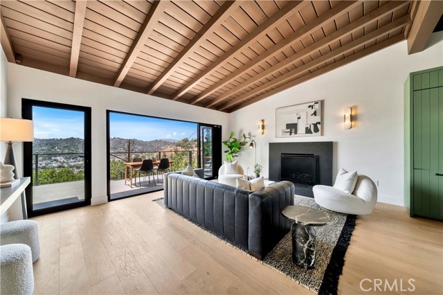 819 Montecito Drive, Los Angeles CA: https://media.crmls.org/medias/e13fe07b-5193-4215-b0de-12de41998361.jpg