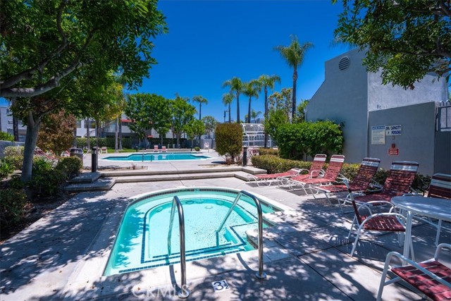 Detail Gallery Image 41 of 44 For 27766 Emerald #4,  Mission Viejo,  CA 92691 - 2 Beds | 2/1 Baths