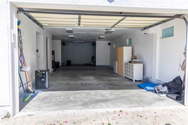 Detail Gallery Image 46 of 66 For 124 N Naomi, Burbank,  CA 91505 - 4 Beds | 3 Baths