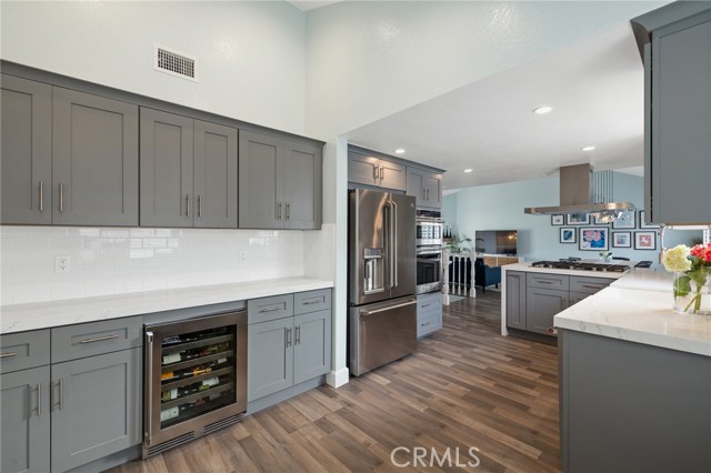 2103 Phelan Lane, Redondo Beach, California 90278, 3 Bedrooms Bedrooms, ,2 BathroomsBathrooms,Residential,Sold,Phelan Lane,SB21265589