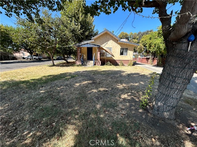 Detail Gallery Image 1 of 1 For 1001 E Lincoln Ave, Madera,  CA 93638 - 3 Beds | 2 Baths