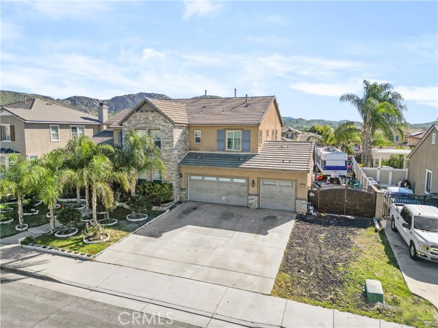 Detail Gallery Image 2 of 51 For 28385 Crispin, Moreno Valley,  CA 92555 - 6 Beds | 3/1 Baths