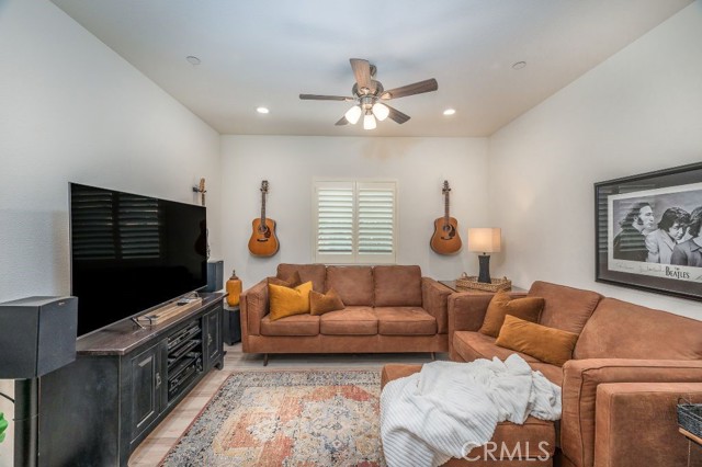 Detail Gallery Image 14 of 38 For 869 Grace Dr, Los Banos,  CA 93635 - 2 Beds | 2 Baths