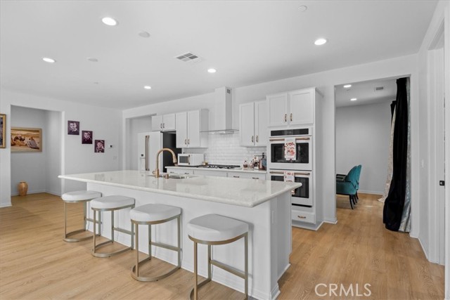 Detail Gallery Image 13 of 43 For 34490 Bloomberry, Murrieta,  CA 92563 - 3 Beds | 2/1 Baths