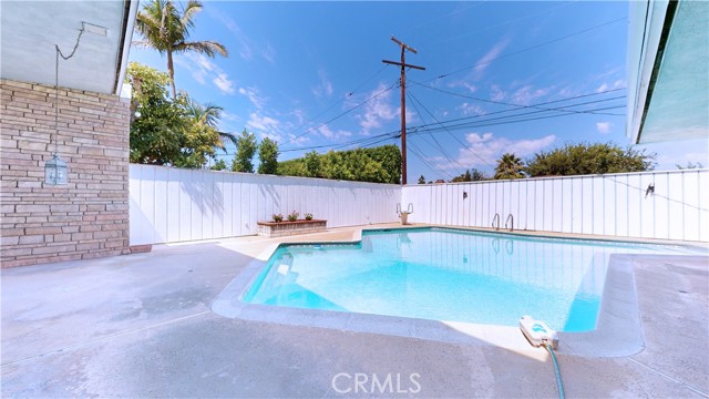Detail Gallery Image 33 of 35 For 1135 E Amelia Dr, Long Beach,  CA 90807 - 3 Beds | 2/1 Baths