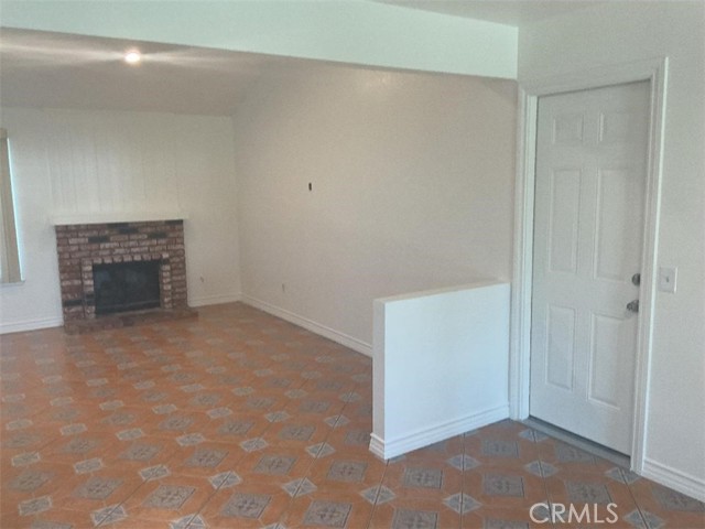 Detail Gallery Image 5 of 37 For 8234 Stonewood, Jurupa Valley,  CA 92509 - 3 Beds | 2 Baths