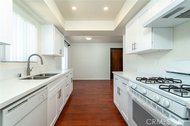Detail Gallery Image 18 of 37 For 414 Irving Ave #2,  Glendale,  CA 91201 - 2 Beds | 2 Baths