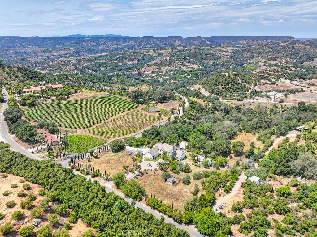 MLS #SR25180692 img 3