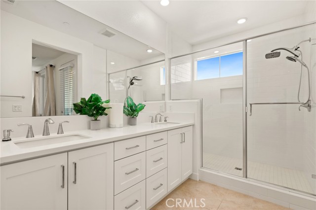 257 Sash, Irvine CA: https://media.crmls.org/medias/e143cd77-2e12-4348-87aa-4c4d6469273e.jpg