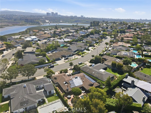 Detail Gallery Image 61 of 71 For 1633 Santiago, Newport Beach,  CA 92660 - 4 Beds | 3/1 Baths