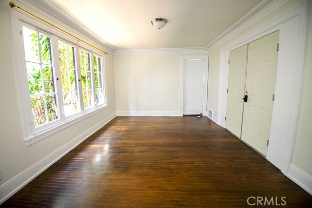 Detail Gallery Image 14 of 34 For 11343 Missouri Ave, Los Angeles,  CA 90025 - 4 Beds | 3 Baths
