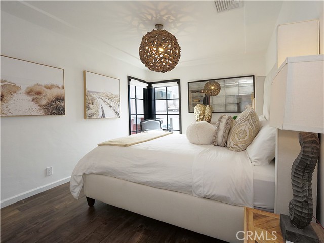 229 Marine Place, Manhattan Beach CA: https://media.crmls.org/medias/e145ed49-2c55-44aa-8cce-1c4bfde91497.jpg