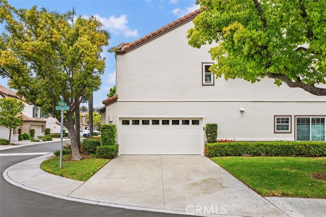 Detail Gallery Image 1 of 37 For 26184 Palomares, Mission Viejo,  CA 92692 - 3 Beds | 2/1 Baths