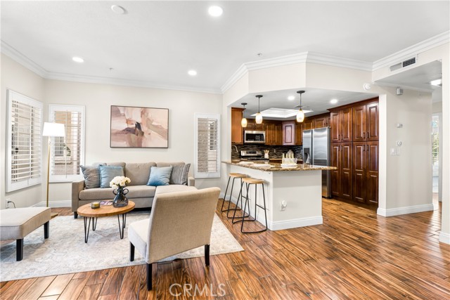 Detail Gallery Image 5 of 29 For 4561 Warner #203,  Huntington Beach,  CA 92649 - 2 Beds | 2 Baths