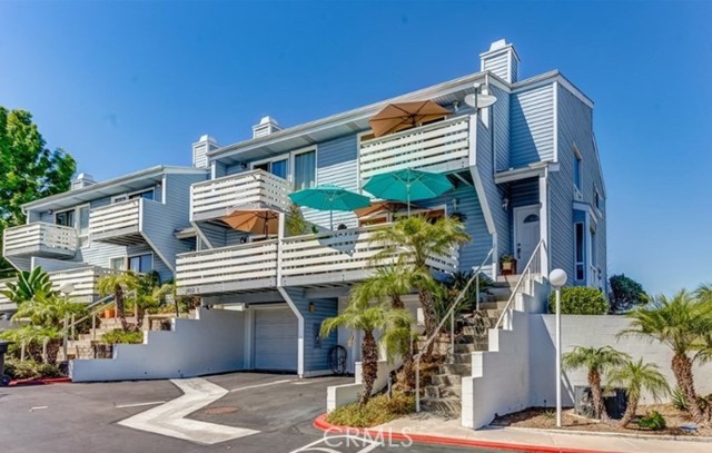 24561 D Harbor View Drive, Dana Point CA: https://media.crmls.org/medias/e1490c53-4092-4285-8576-409d1d321d47.jpg