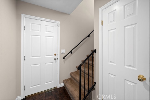 15291 Newcastle Lane, Huntington Beach CA: https://media.crmls.org/medias/e149aa92-781d-446a-96f3-1eca4bdda8a9.jpg