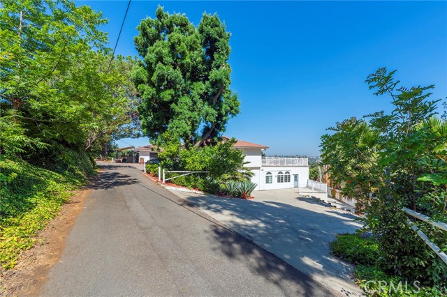 323 S Del Giorgio Road, Anaheim, CA, 92808 323 S Del Giorgio Road, Anaheim, CA, 92808
