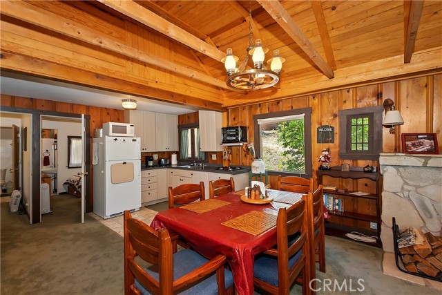 Detail Gallery Image 9 of 35 For 50 Metcalf Creek Trail, Big Bear Lake,  CA 92315 - 2 Beds | 1/1 Baths