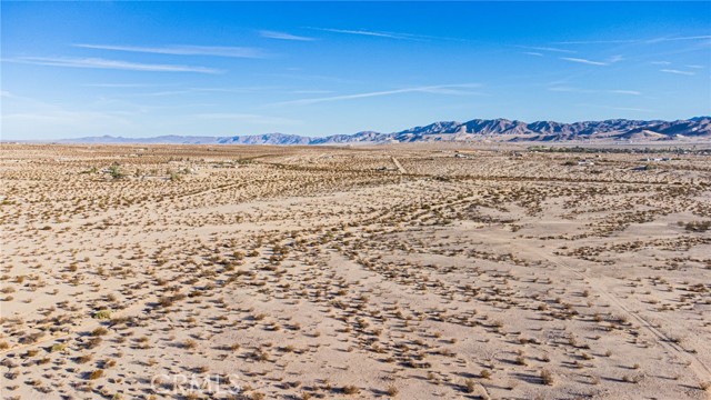 Detail Gallery Image 7 of 29 For 71531 Pioneer Trl, Twentynine Palms,  CA 92277 - – Beds | – Baths