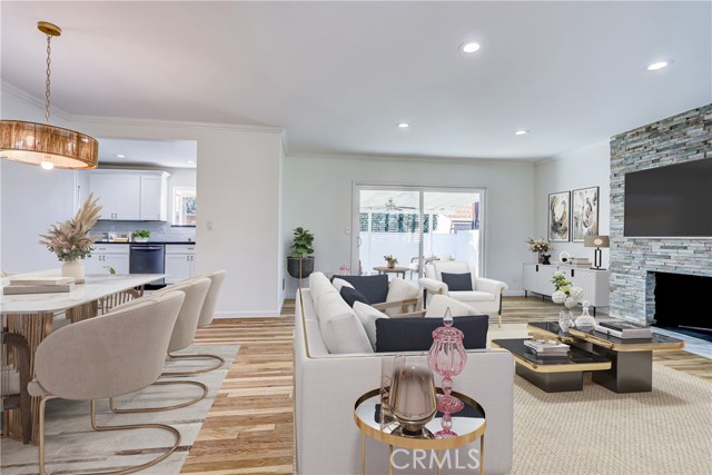 13913 Spinning, Gardena CA: https://media.crmls.org/medias/e14b6f60-ec4b-4984-bbf9-0bbd8bef2ef0.jpg