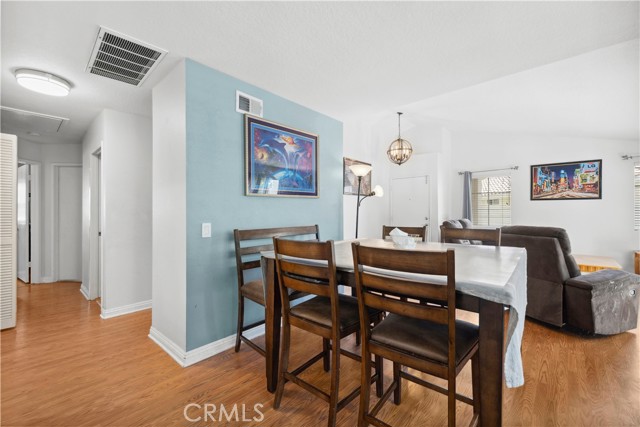 20981 Oakville, Lake Forest CA: https://media.crmls.org/medias/e14bb76e-947a-4ad2-8904-616c28acddc4.jpg