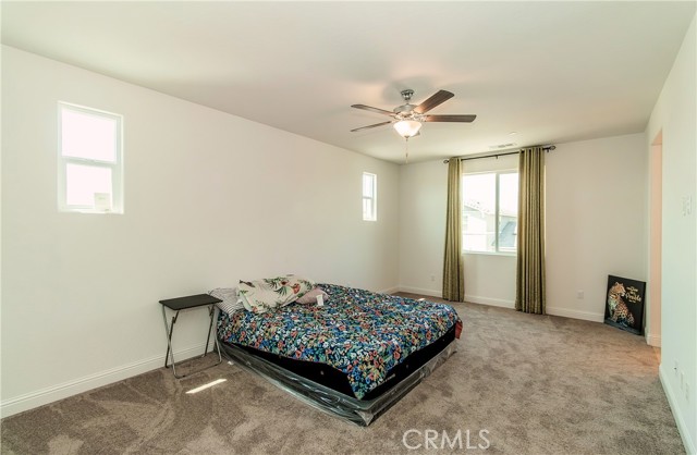 Detail Gallery Image 30 of 43 For 2698 N Arroyo Ave, Fresno,  CA 93727 - 5 Beds | 3/1 Baths
