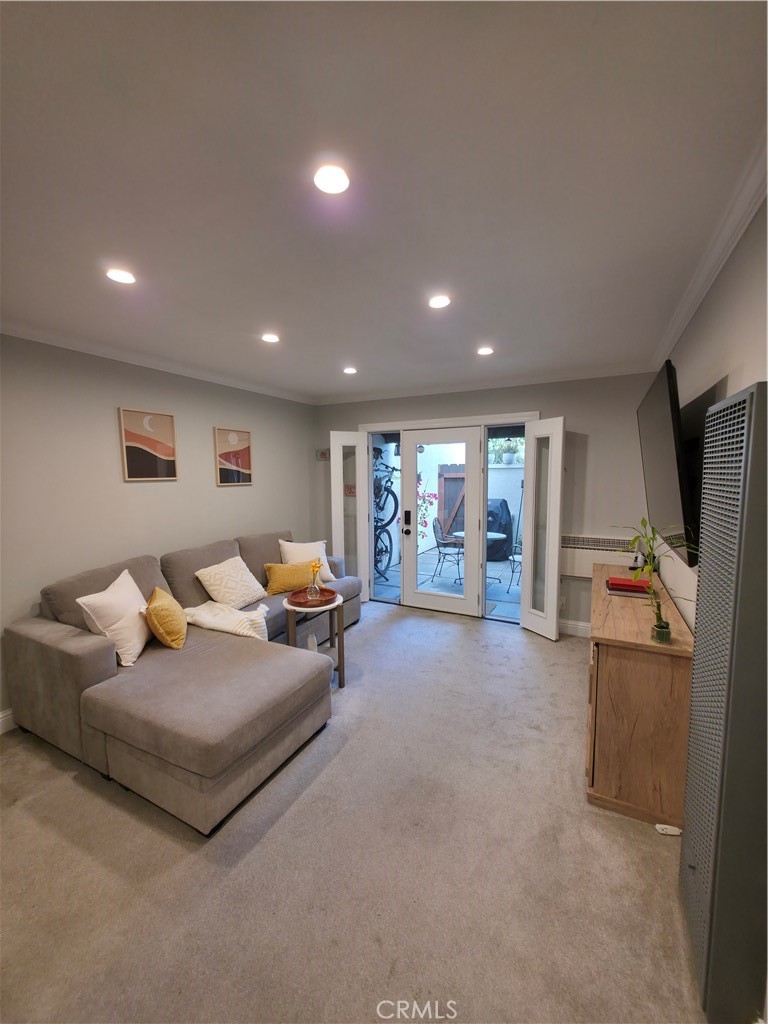 2300 Laguna Cir, #B