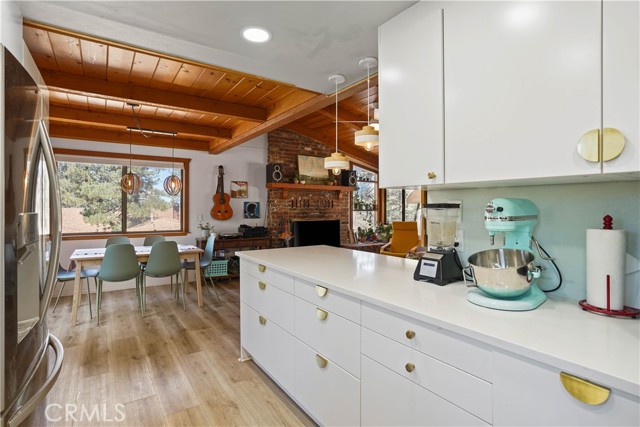 Detail Gallery Image 21 of 48 For 5320 Orchard Dr, Wrightwood,  CA 92397 - 3 Beds | 2 Baths