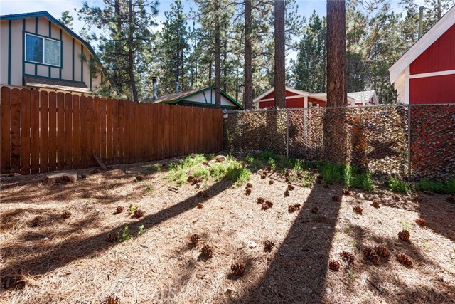 Detail Gallery Image 24 of 25 For 2086 4th Ln, Big Bear City,  CA 92314 - 2 Beds | 1/1 Baths