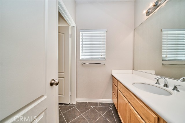 Detail Gallery Image 22 of 54 For 13010 Banning, Victorville,  CA 92392 - 5 Beds | 3 Baths