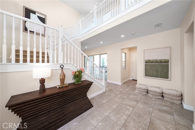 Detail Gallery Image 4 of 36 For 60 Sherwood, Irvine,  CA 92620 - 5 Beds | 6/1 Baths