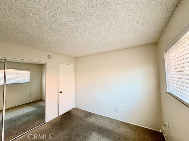4920 Maine Avenue, Baldwin Park CA: https://media.crmls.org/medias/e14e80f5-3845-4e56-a1ac-e3a84ed03b72.jpg
