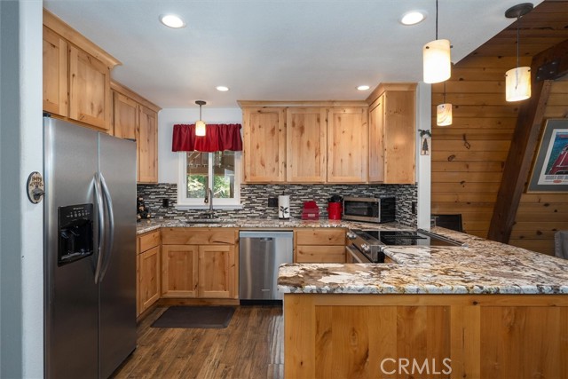 Detail Gallery Image 14 of 43 For 52926 Balsam Drive, Oakhurst,  CA 93644 - 2 Beds | 2 Baths
