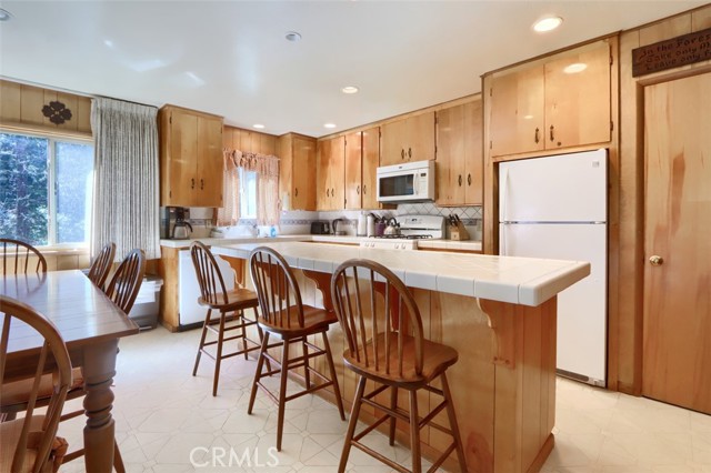 Detail Gallery Image 7 of 41 For 2580 River, Wawona,  CA 95389 - 2 Beds | 2 Baths