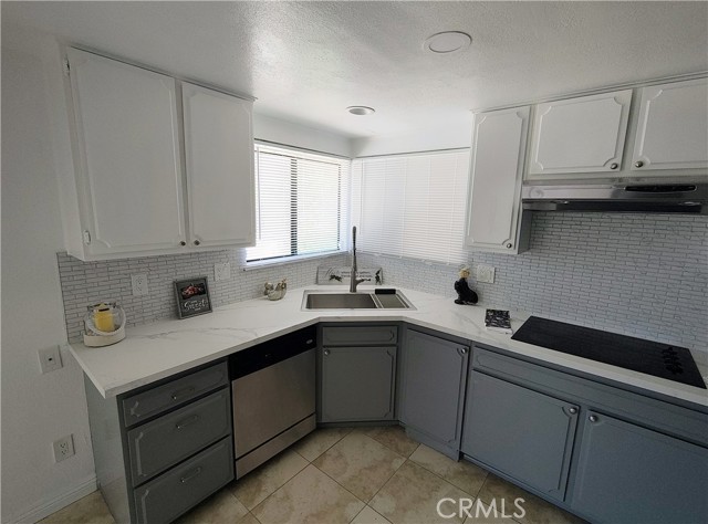 Detail Gallery Image 15 of 68 For 8528 Warwick Dr, Desert Hot Springs,  CA 92240 - 3 Beds | 2 Baths