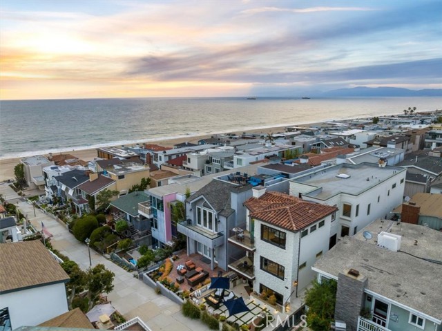 Detail Gallery Image 66 of 66 For 215 19th St, Manhattan Beach,  CA 90266 - 4 Beds | 5 Baths