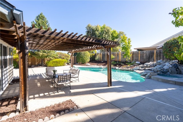 Detail Gallery Image 38 of 43 For 284 Shoshone Dr, Paso Robles,  CA 93446 - 4 Beds | 3 Baths