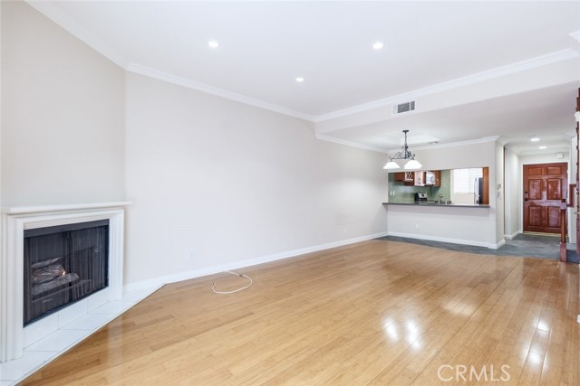 Detail Gallery Image 11 of 30 For 14631 Dickens St #7,  Sherman Oaks,  CA 91403 - 2 Beds | 2/1 Baths