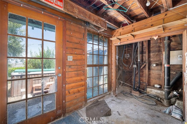 348 S Hamilton Avenue, San Pedro CA: https://media.crmls.org/medias/e150e151-08cf-4d9d-a8ca-243c77979512.jpg