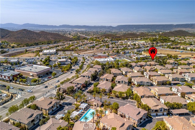 27477 Hazelhurst Street, Murrieta CA: https://media.crmls.org/medias/e1514a72-f1c2-46b1-bbe7-0a40f73799f2.jpg