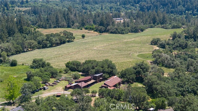 12760 Green Valley Road, Sebastopol CA: https://media.crmls.org/medias/e151756f-f3ff-4e43-951e-e00d625bfed5.jpg