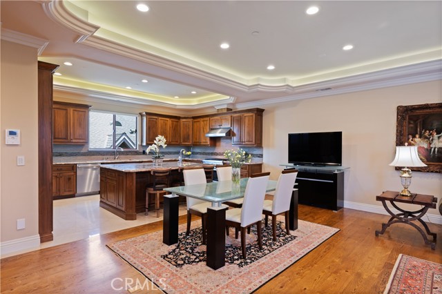 1407 S Catalina Avenue, Redondo Beach CA: https://media.crmls.org/medias/e152e5c6-e125-4ea5-8d82-94a227c5c264.jpg