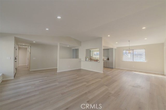 Detail Gallery Image 9 of 32 For 13125 Riverview Dr, Victorville,  CA 92395 - 3 Beds | 2 Baths