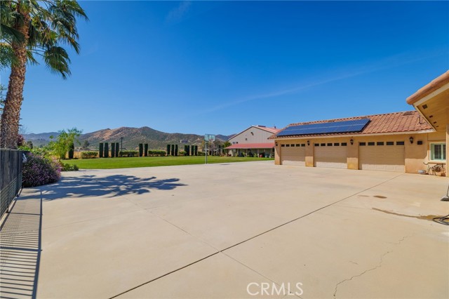 Image 44 of 75 For 30550 Stein Way