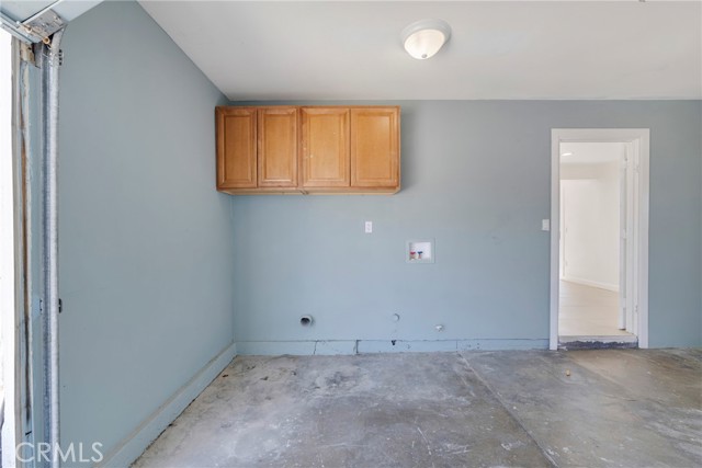 8888 Patrero Street, Riverside CA: https://media.crmls.org/medias/e1532097-bbc9-4828-8693-1d1dab3e2094.jpg