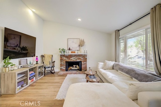 954 Avenida Loma Vista, San Dimas, CA 91773