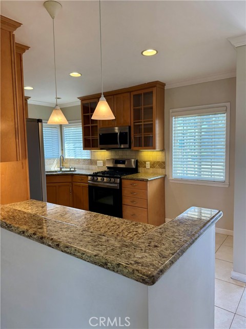 Detail Gallery Image 8 of 26 For 2815 W 167th St, Torrance,  CA 90504 - 3 Beds | 2 Baths