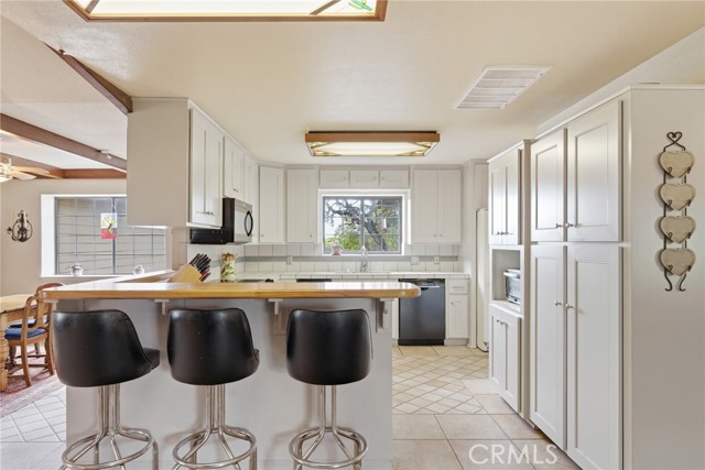 Detail Gallery Image 16 of 67 For 3811 Echo Mountain Road, Butte Valley,  CA 95965 - 5 Beds | 4/2 Baths