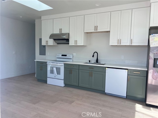 Front Image Thumbnail for CRWS26089638